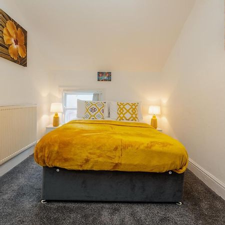 Crosby Apartments Liverpool Exterior foto